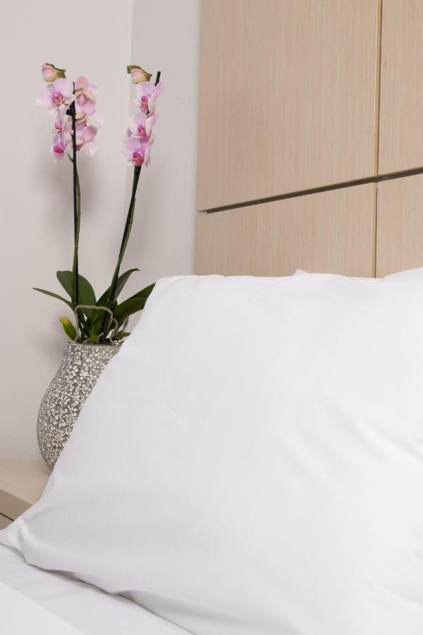 Saltsea Boutique Villas Aliki  ภายนอก รูปภาพ